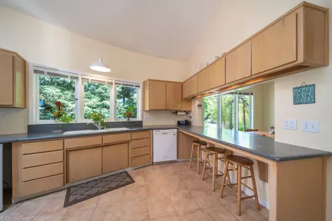1020 Redbud Dr, Redding, CA 96001 photo 17