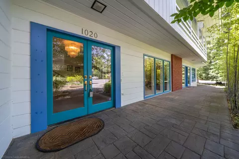 1020 Redbud Dr, Redding, CA 96001 photo 2