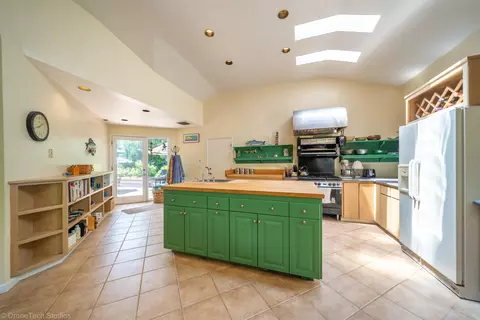 1020 Redbud Dr, Redding, CA 96001 photo 18