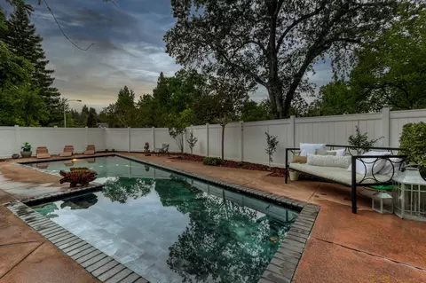 493 Arbor Pl, Redding, CA 96001 photo 33
