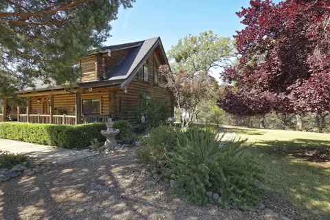 13925 Park Place Dr, Red Bluff, CA 96080 photo 2