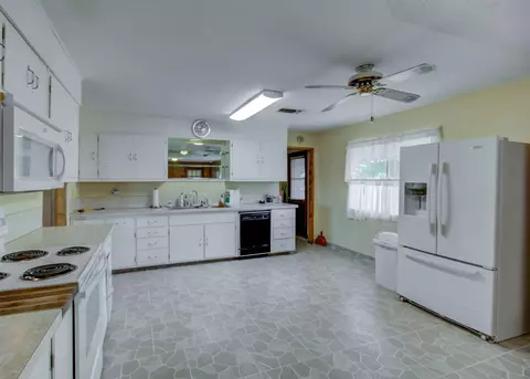 7890 Churn Creek Rd, Redding, CA 96002 photo 13