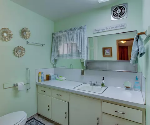 7890 Churn Creek Rd, Redding, CA 96002 photo 16