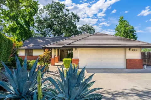 2192 Kildare Dr, Redding, CA 96001 photo 1