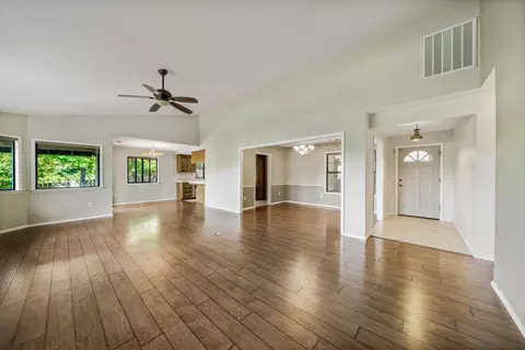 2192 Kildare Dr, Redding, CA 96001 photo 6