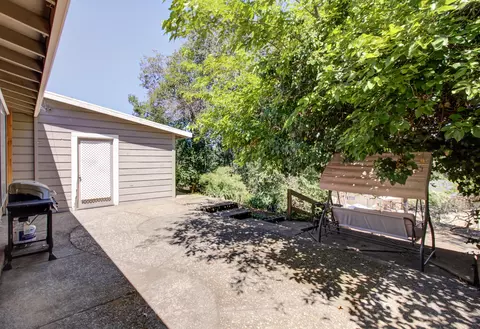 1489 Ridge Dr, Redding, CA 96001 photo 36