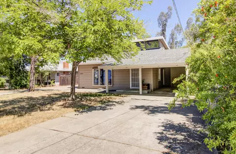 1489 Ridge Dr, Redding, CA 96001 photo 1