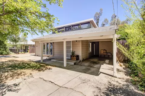 1489 Ridge Dr, Redding, CA 96001 photo 3