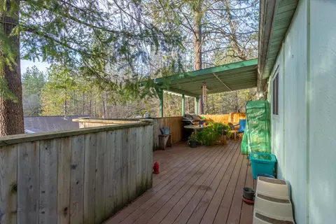 20762 Chamise St, Lakehead, CA 96051 photo 3