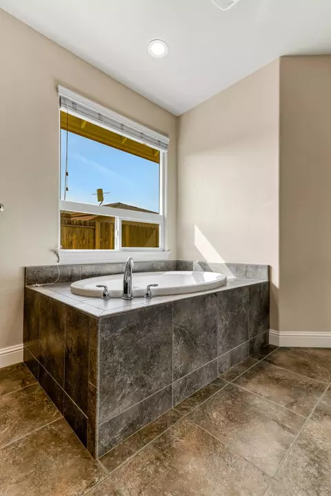 3355 Hotlam Rd, Redding, CA 96002 photo 18