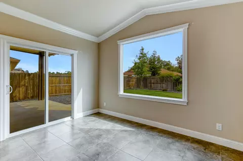 3355 Hotlam Rd, Redding, CA 96002 photo 8