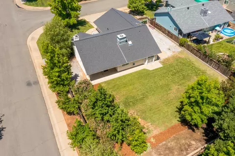 1675 Hominy Way, Redding, CA 96003 photo 30