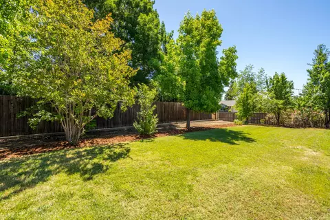 1675 Hominy Way, Redding, CA 96003 photo 27