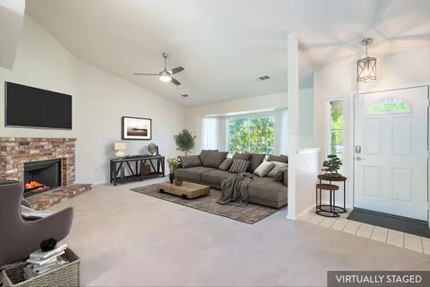 1675 Hominy Way, Redding, CA 96003 photo 4