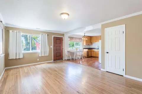 2284 Saturn, Redding, CA 96002 photo 3