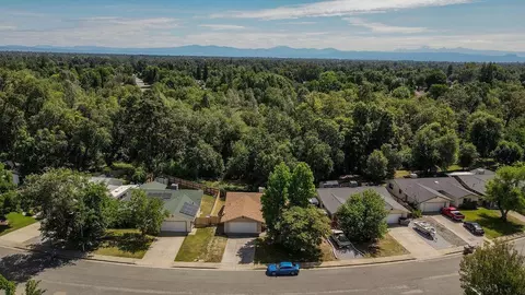 6837 Hemlock St, Redding, CA 96001 photo 63
