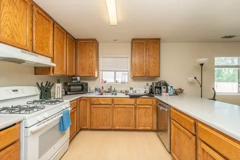 6837 Hemlock St, Redding, CA 96001 photo 27