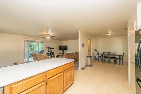 6837 Hemlock St, Redding, CA 96001 photo 31