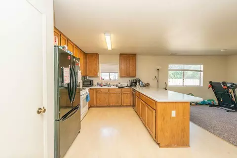 6837 Hemlock St, Redding, CA 96001 photo 28