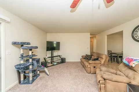 6837 Hemlock St, Redding, CA 96001 photo 8