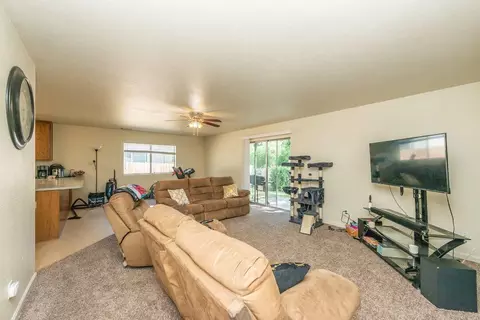 6837 Hemlock St, Redding, CA 96001 photo 16