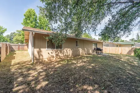 6837 Hemlock St, Redding, CA 96001 photo 57