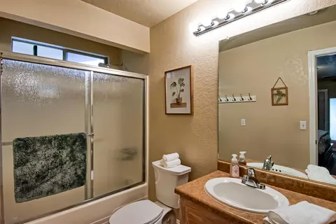 333 Woodcliff Dr, Redding, CA 96003 photo 21