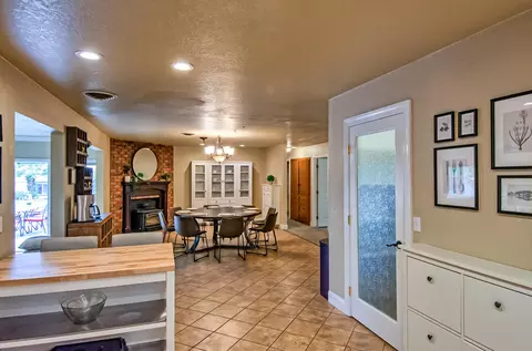 333 Woodcliff Dr, Redding, CA 96003 photo 10