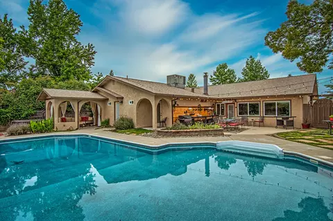 333 Woodcliff Dr, Redding, CA 96003 photo 35