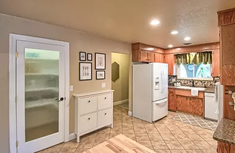 333 Woodcliff Dr, Redding, CA 96003 photo 9