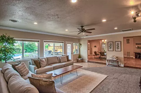 333 Woodcliff Dr, Redding, CA 96003 photo 16
