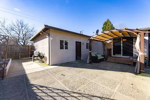 1258 Dusty Ln, Redding, CA 96002 photo 16