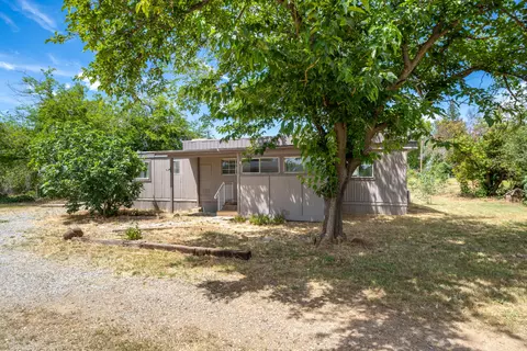 20800 Fig Tree Ln, Redding, CA 96002 photo 4