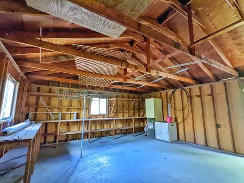 4386 White River Dr, Redding, CA 96003 photo 22