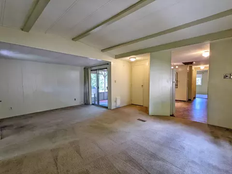 4386 White River Dr, Redding, CA 96003 photo 6