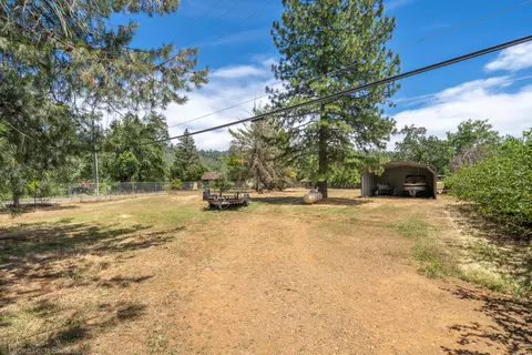 14527 Holiday Rd, Redding, CA 96003 photo 63