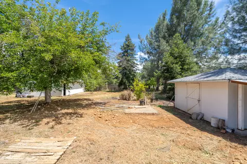 14527 Holiday Rd, Redding, CA 96003 photo 28