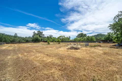 14527 Holiday Rd, Redding, CA 96003 photo 60