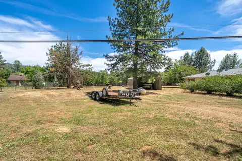 14527 Holiday Rd, Redding, CA 96003 photo 64