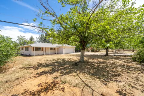 14527 Holiday Rd, Redding, CA 96003 photo 21