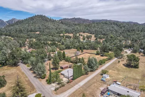 14527 Holiday Rd, Redding, CA 96003 photo 44