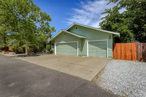 3587 Magnums Way, Redding, CA 96003 photo 1