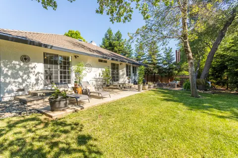 4108 Saratoga Dr, Redding, CA 96002 photo 29