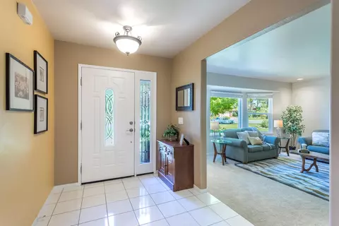 4108 Saratoga Dr, Redding, CA 96002 photo 4