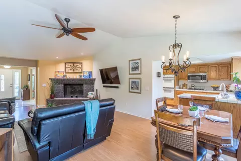 4108 Saratoga Dr, Redding, CA 96002 photo 18