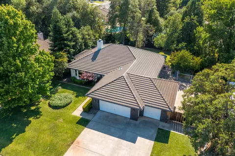 4108 Saratoga Dr, Redding, CA 96002 photo 37