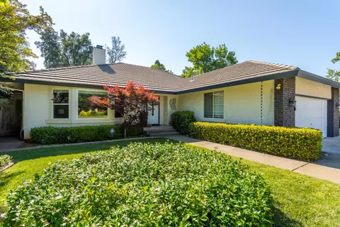 4108 Saratoga Dr, Redding, CA 96002 photo 3