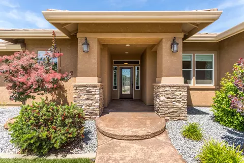 1914 Jolie Way, Redding, CA 96003 photo 2
