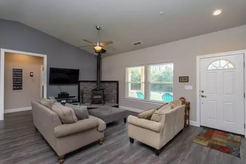 12818 Newtown Rd, Redding, CA 96003 photo 5
