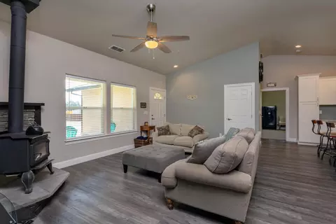 12818 Newtown Rd, Redding, CA 96003 photo 6